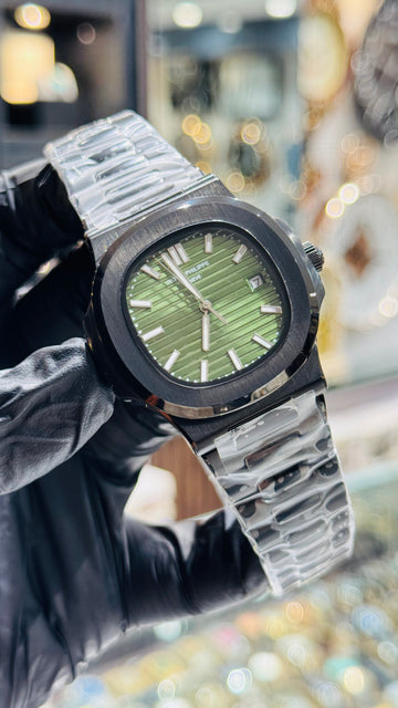 Patek Philippe Nautilus Black Master Grade Automatic Sapphire Glass 1 Year Warranty
